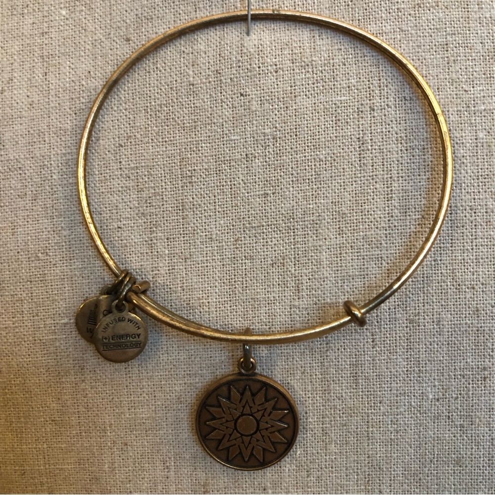 Alex and Ani (+) energy New Beginnings bracelet bangle